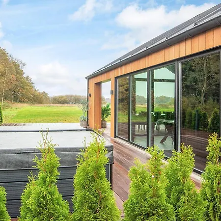 Xvi Holiday home *