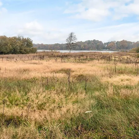 Luxury Lakeside Retreat - By Traum Ansager