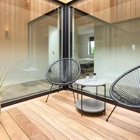 بيت للعطل Luxury Lakeside Retreat - By Traum Ansager